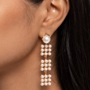 Chic Pearl Cascade Earrings